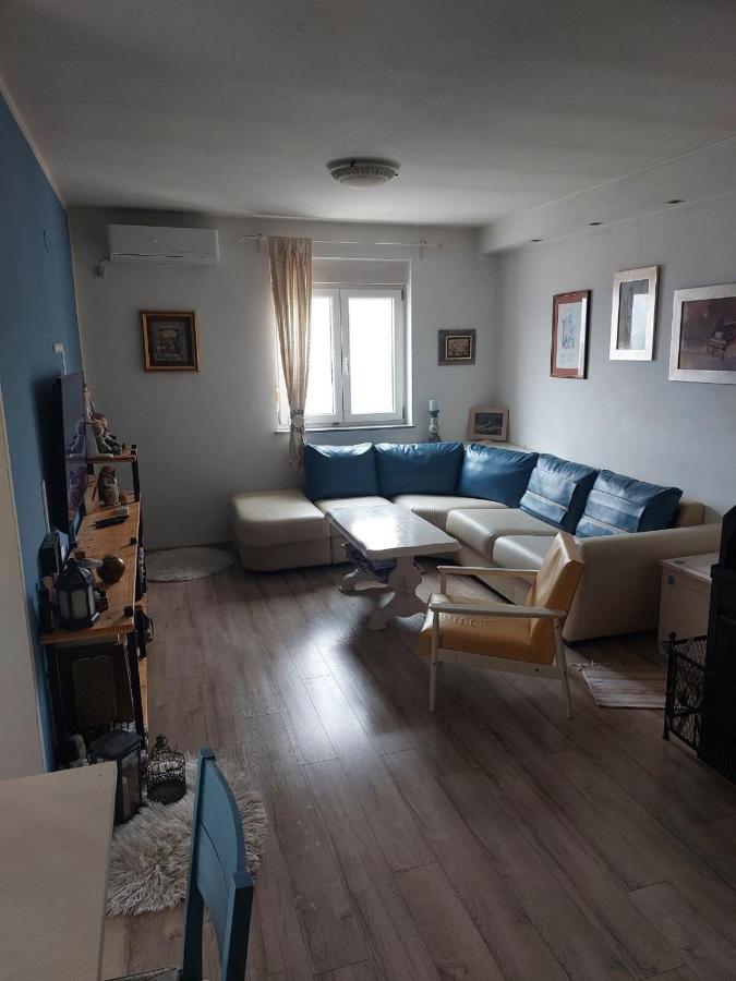 Apartments Franny Novi Vinodolski Esterno foto