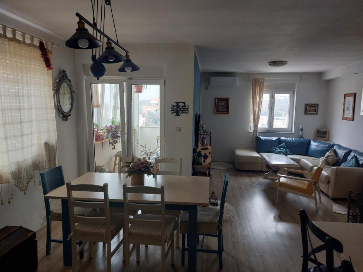 Apartments Franny Novi Vinodolski Esterno foto